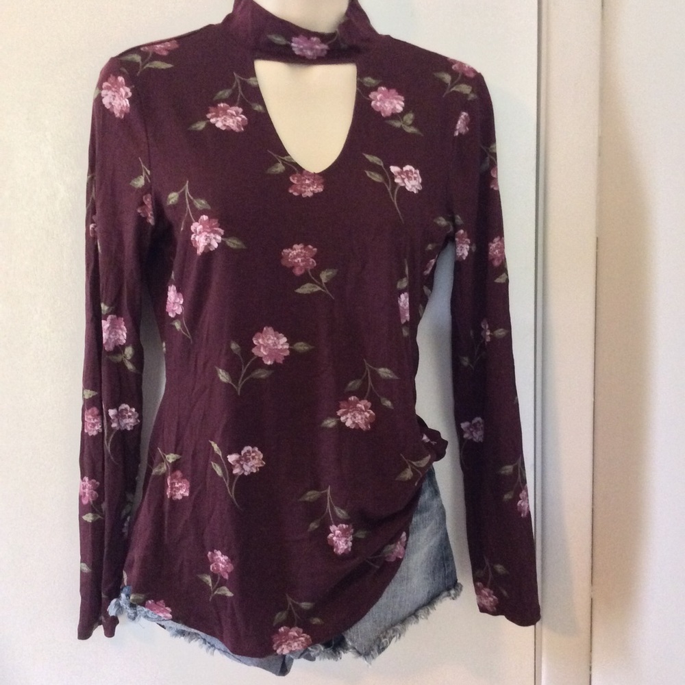 Choker style floral shirt